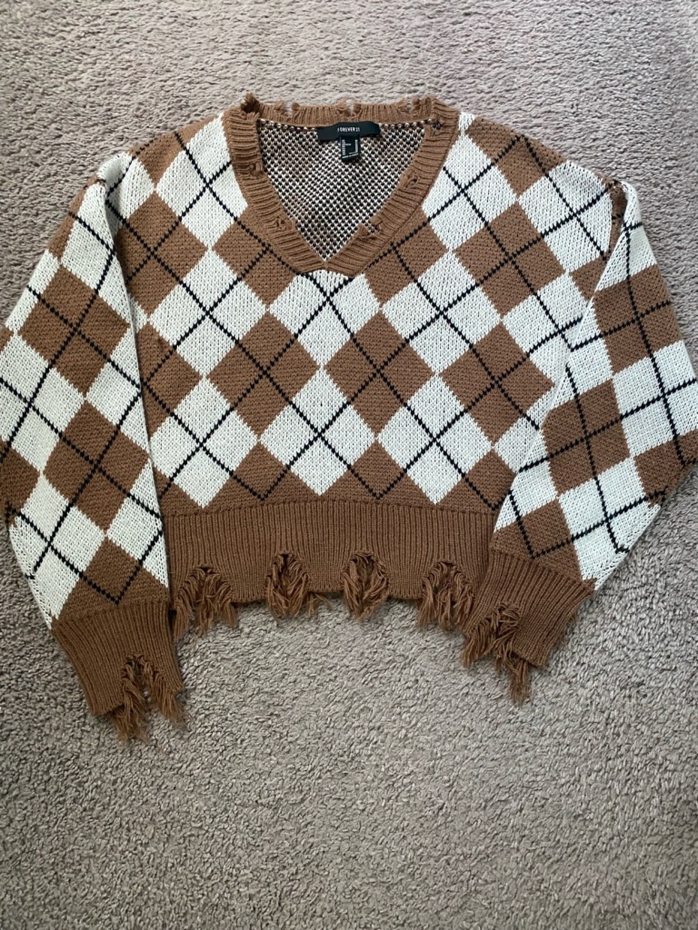 Forever 21 Brown & White Argyle V-Neck Cropped Sweater